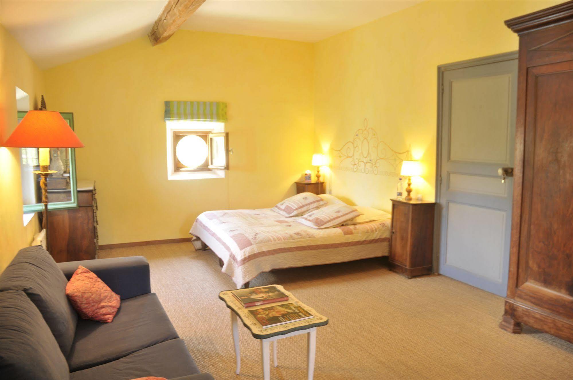 Bed and Breakfast Mas Montluzia Cascastel-des-Corbieres Екстер'єр фото